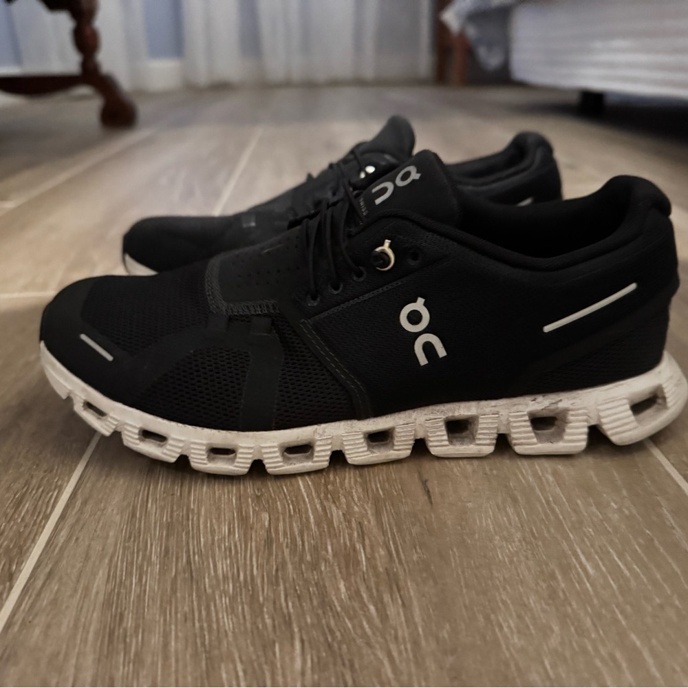 On Women’s Cloud 5 Athletic Shoes